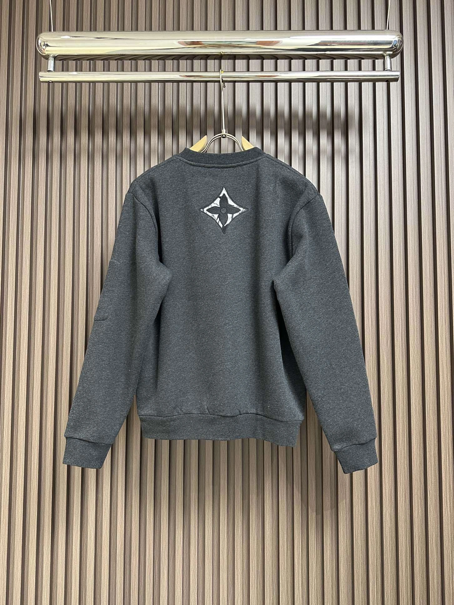 wg.luxury-- 8V monogram embroidery oversized item:E-F509L1003H
